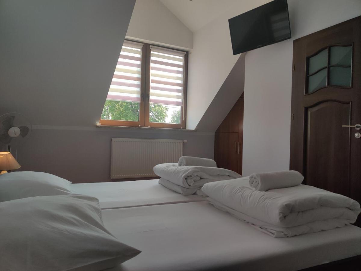 Cztery Pory Roku Guest House เบียโวเวียชา ภายนอก รูปภาพ