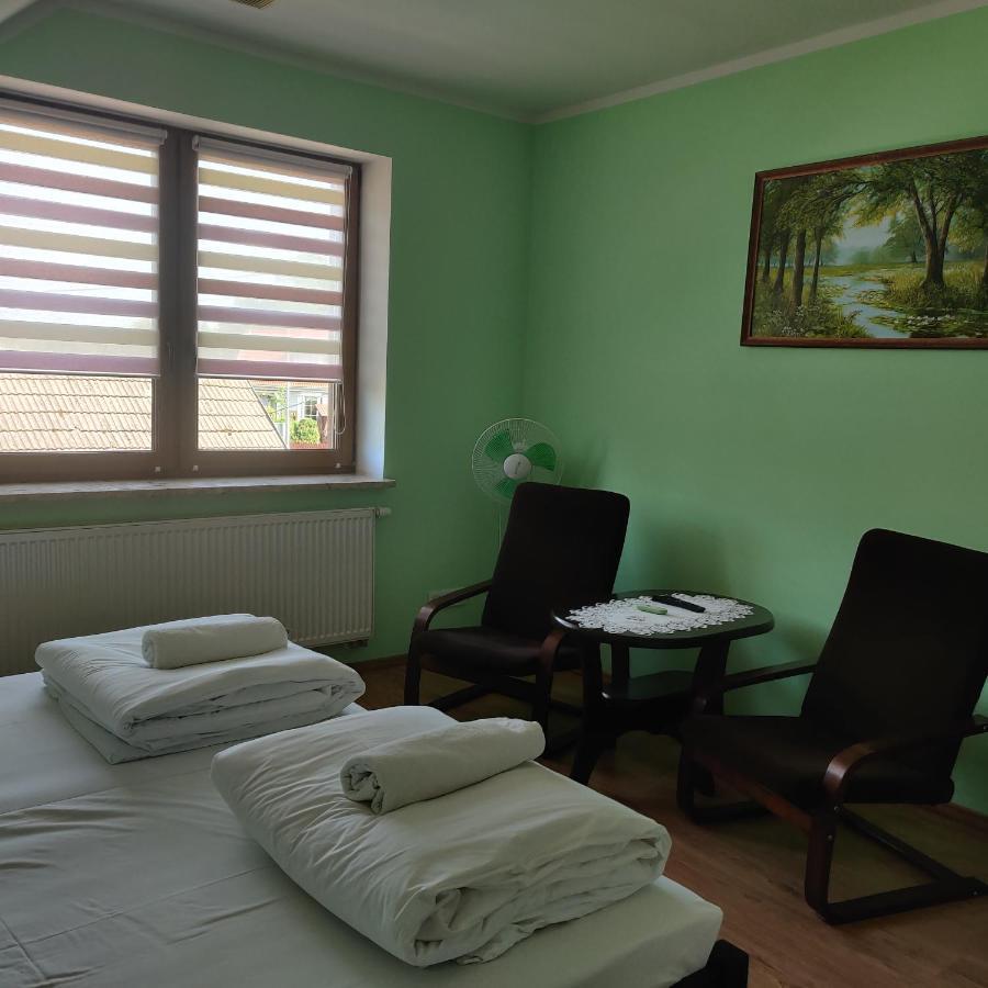 Cztery Pory Roku Guest House เบียโวเวียชา ภายนอก รูปภาพ