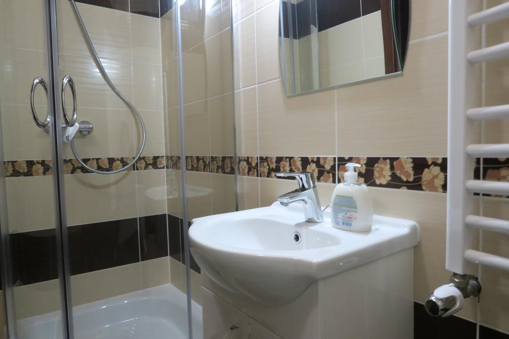 Cztery Pory Roku Guest House เบียโวเวียชา ห้อง รูปภาพ