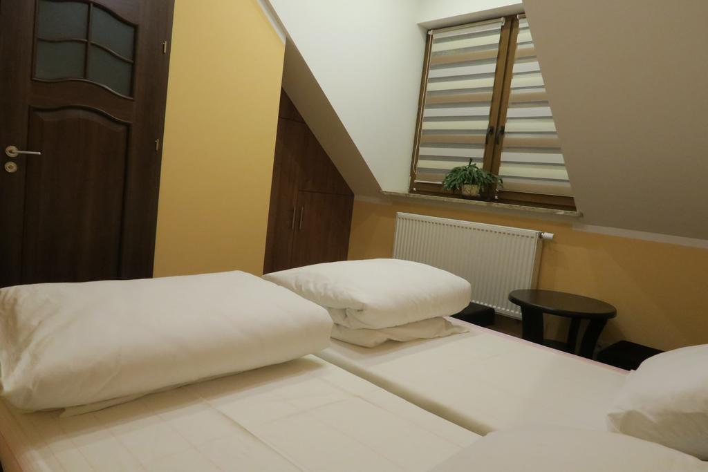 Cztery Pory Roku Guest House เบียโวเวียชา ห้อง รูปภาพ